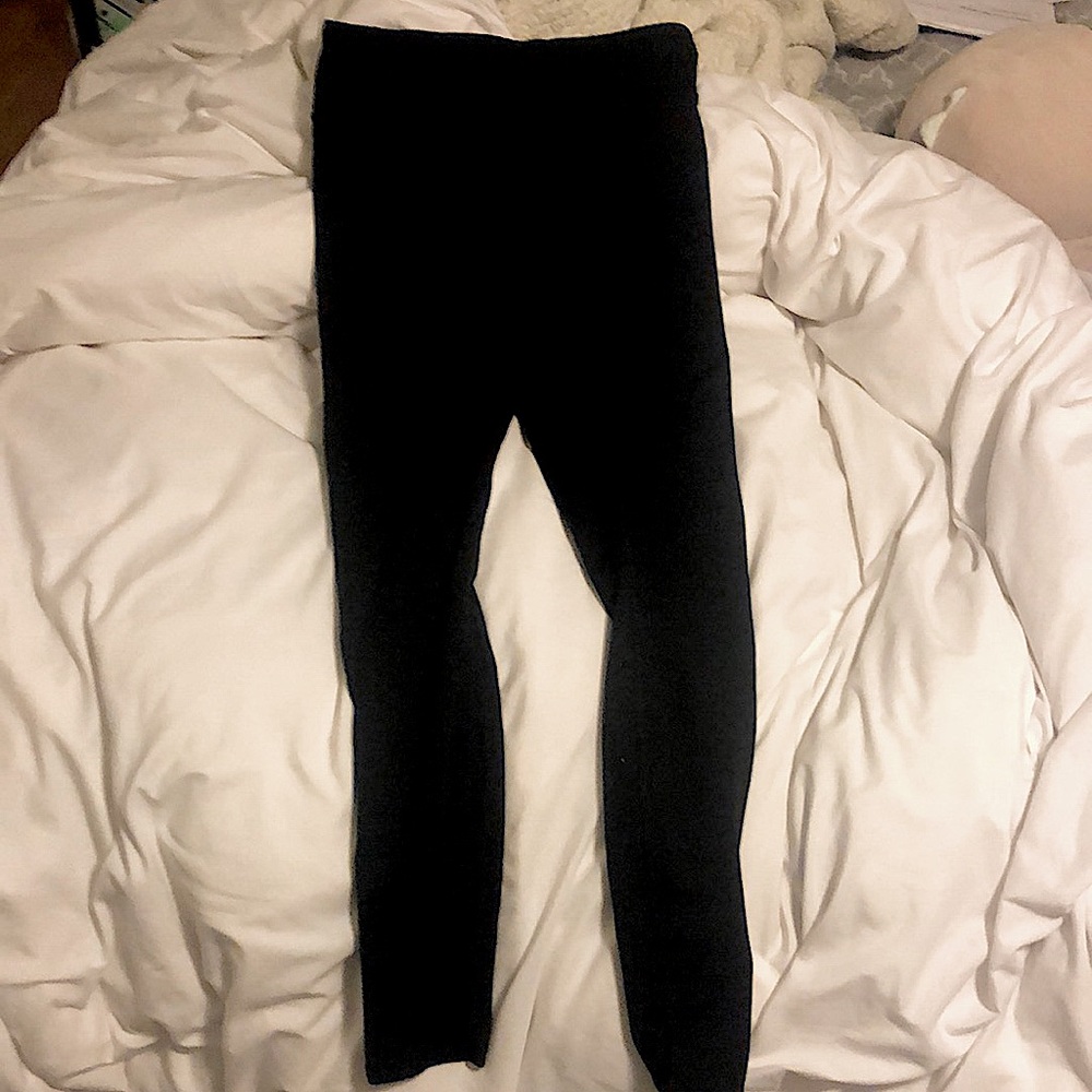 fabletics black mid-rise power hold leggings